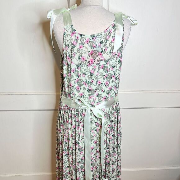 Hot Topic Sanrio colab Mint Floral Clocks & Gears Midi Dress - Picture 3 of 9
